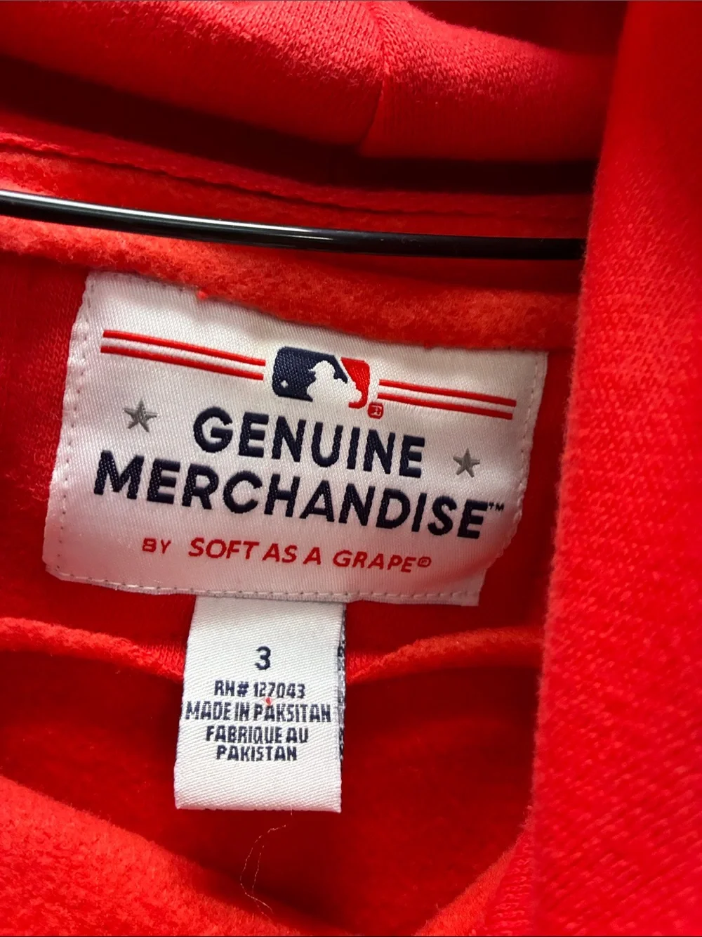 Genuine Merchandise Philadelphia Phillies Red Crewneck Hoodie